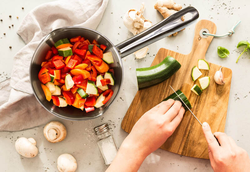 3-Schicht-Boden für Langlebigkeit und ThermoFlow-Technologie für hervorragende Wärmeverteilung.