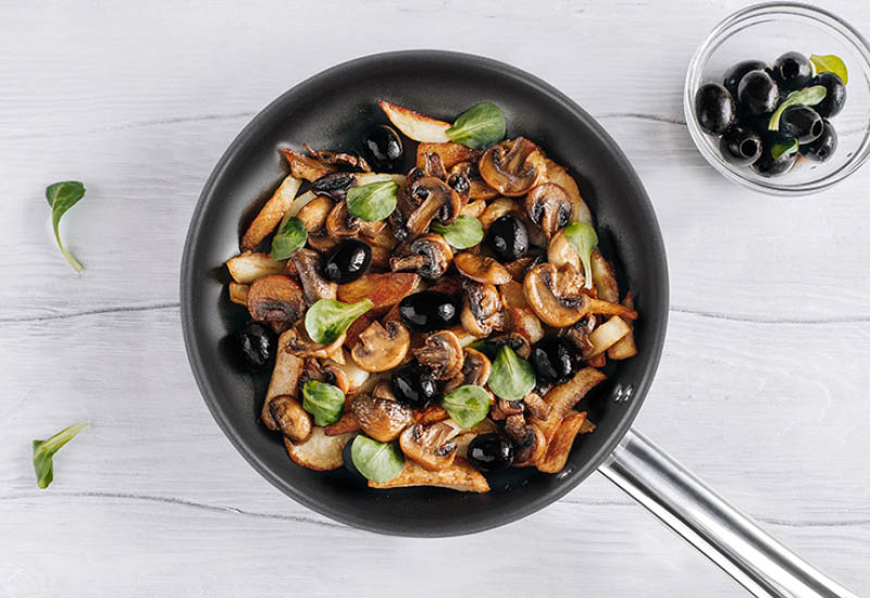 3-Schicht-Boden für Langlebigkeit und ThermoFlow-Technologie für hervorragende Wärmeverteilung.