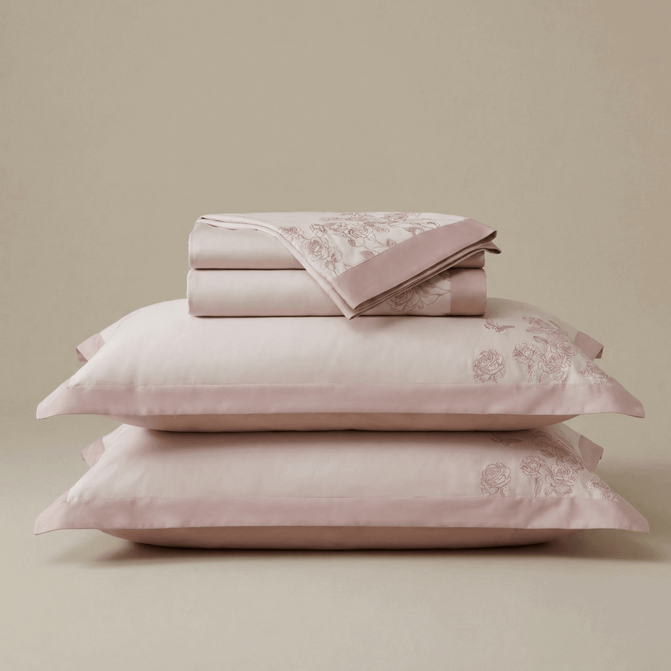 Svilanit PREMIUM bestickte Baumwoll-Satin-Bettwäsche Ruby – die prestigeträchtige Qualität ägyptischer Baumwolle