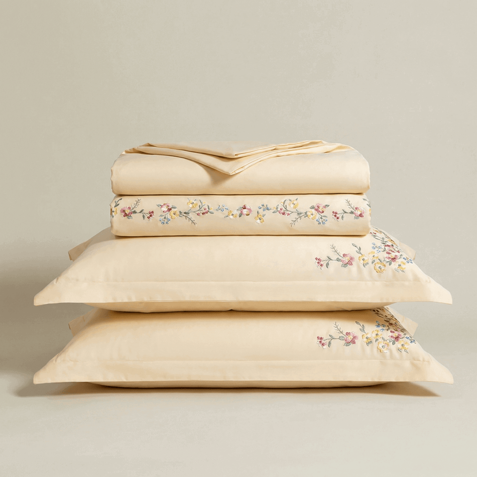 Svilanit PREMIUM bestickte Baumwoll-Satin-Bettwäsche Roses – die prestigeträchtige Qualität ägyptischer Baumwolle